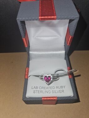 Lab Created Ruby And White Sapphire Sterling Silver Ring Size 7. (BIN21)